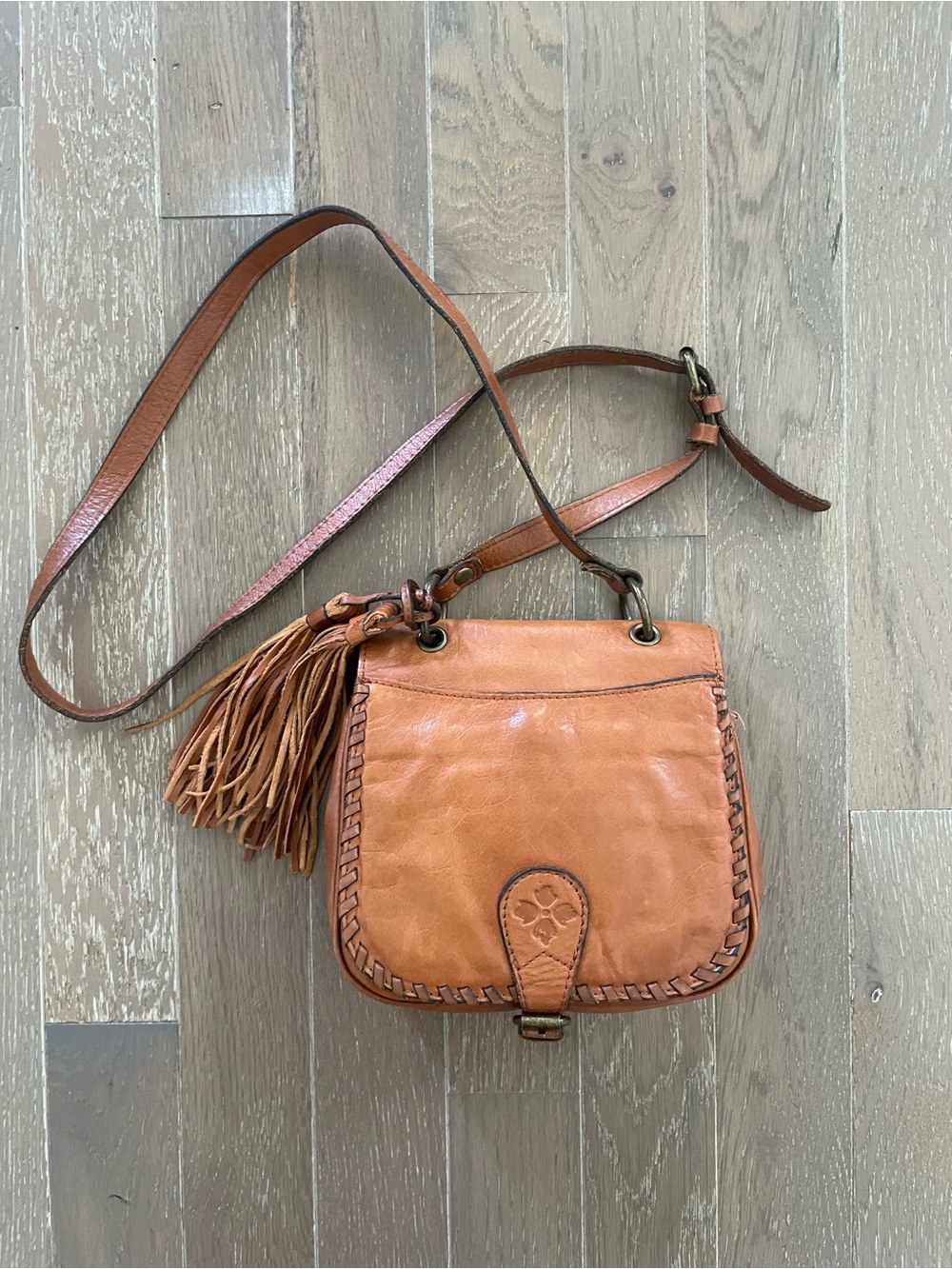 Patricia Nash Italian Leather Whipstitch Tassel Crossbody Bag | Boho Western